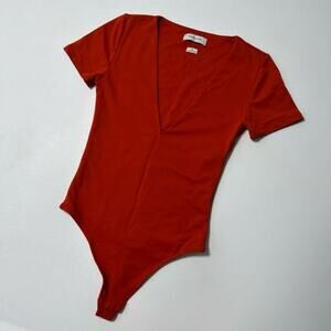 Aritzia Babaton Contour Deep V Plunge Bodysuit
